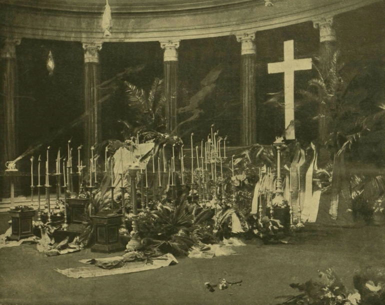 Munkácsy ravatala a Műcsarnokban